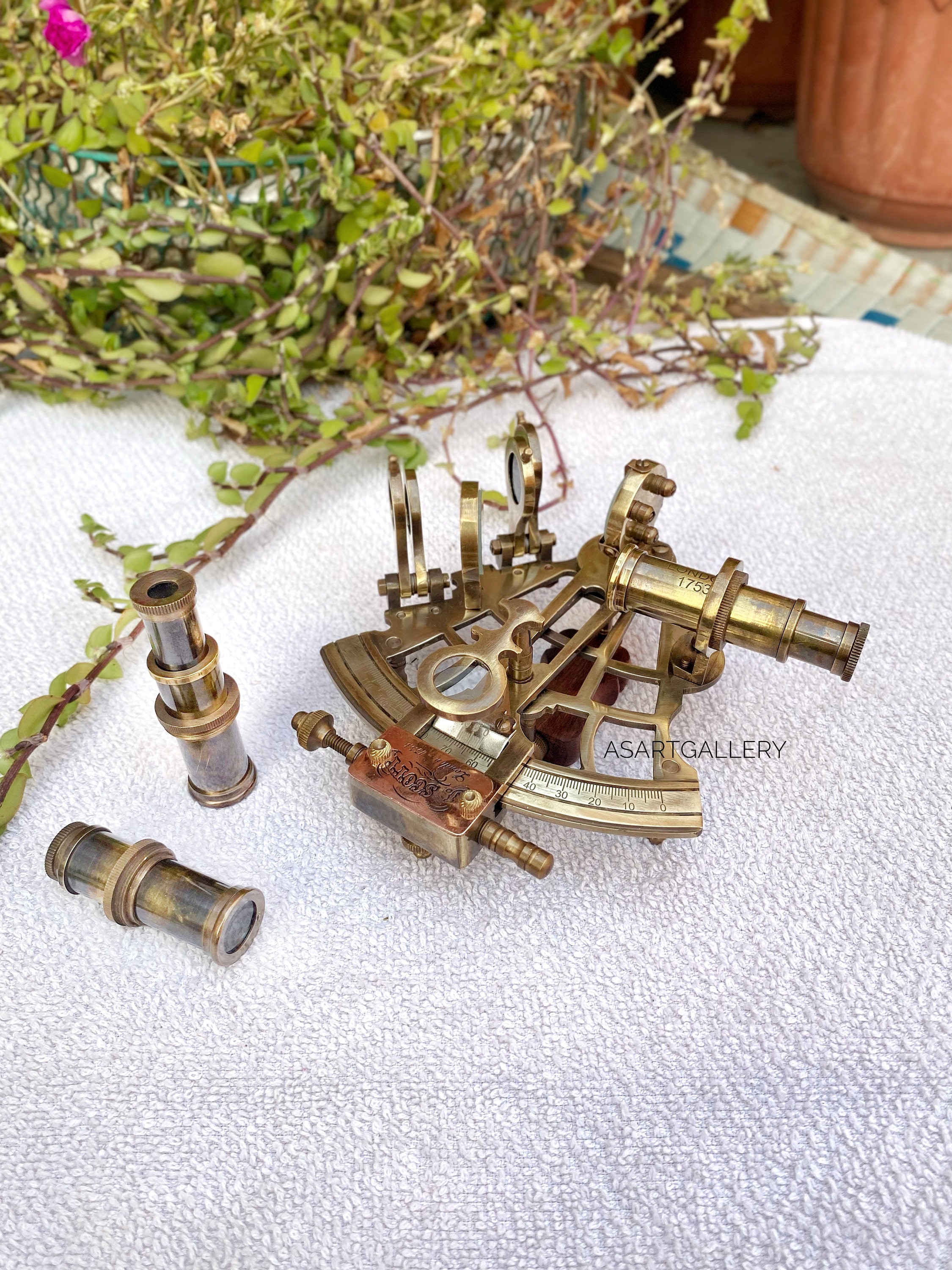 Ilon'S Sextant Mark 1:  A Piece Of History For Sale - l2l9az1