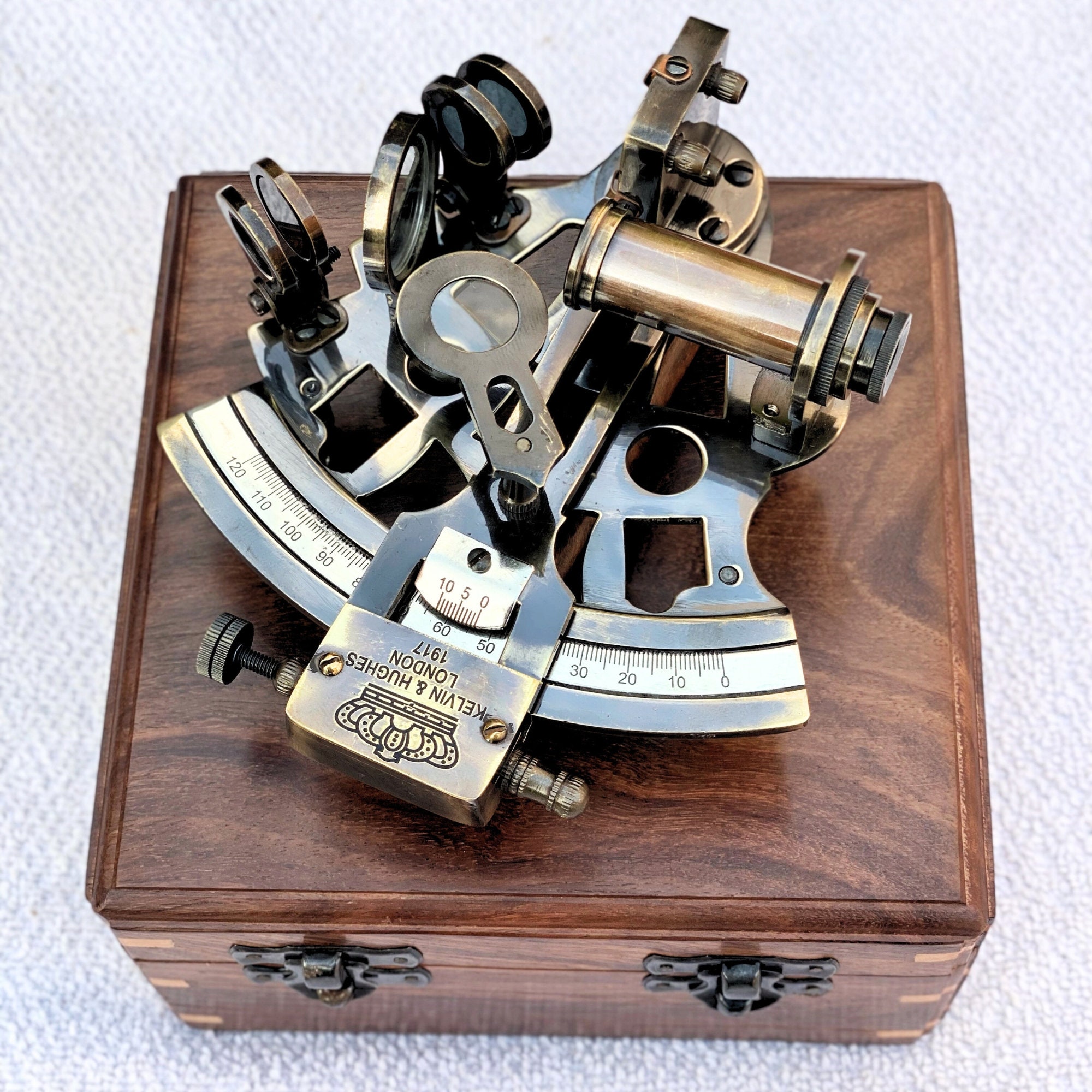 ヴィンテージ航海用真鍮製六分儀 - ケルビン＆ヒューズ ロンドン 1917