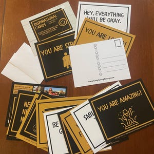 20 Postkarten Aufmunterung Aufhängung, Mail, Abschluss Aufkleber Inklusive Positivität College Farben Abitur Abschluss Mitbewohner Geschenk Schwarz & Gold