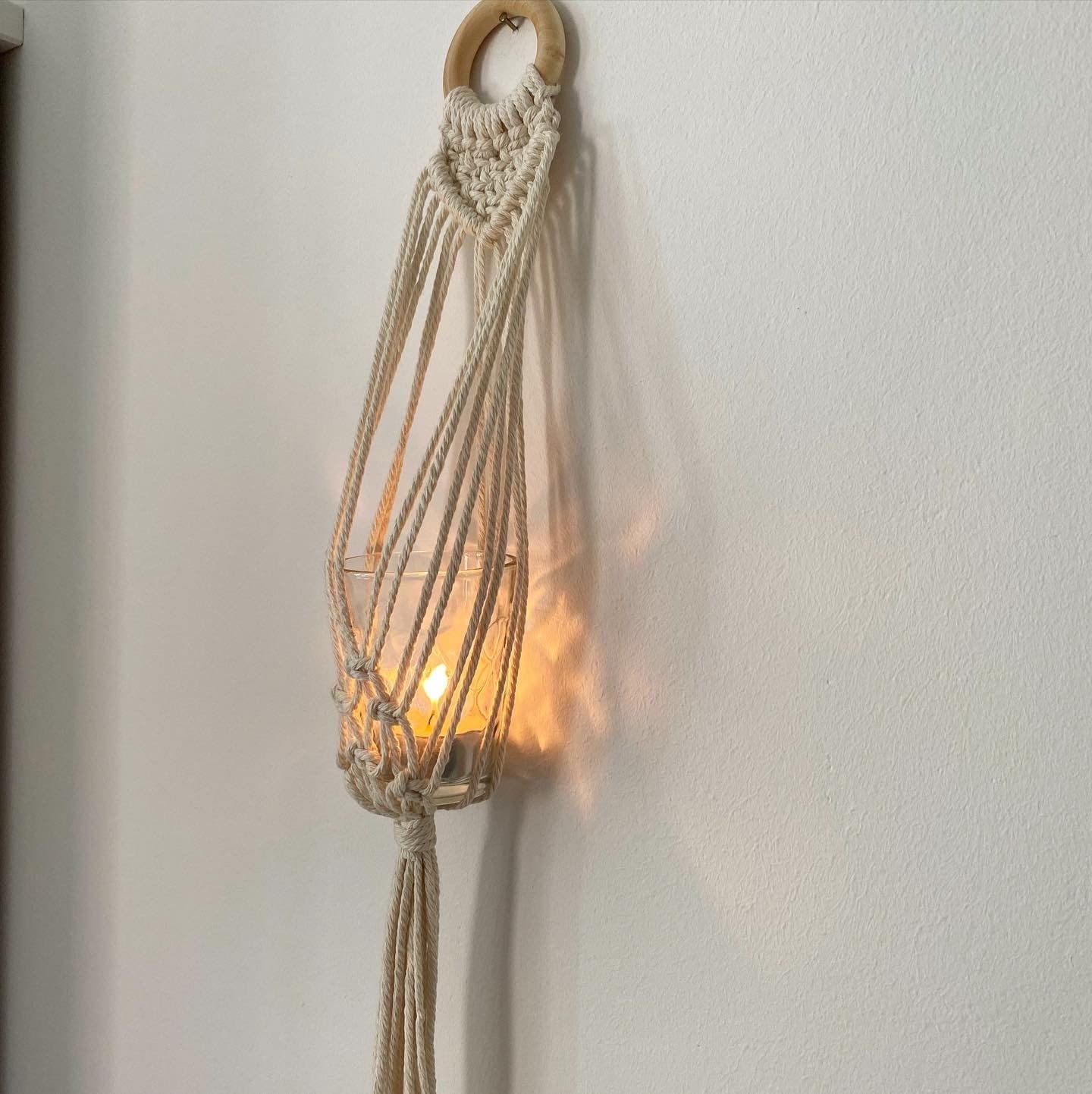 petit panier suspendu (macramé) / lanterne suspendue / panier suspendu bohème