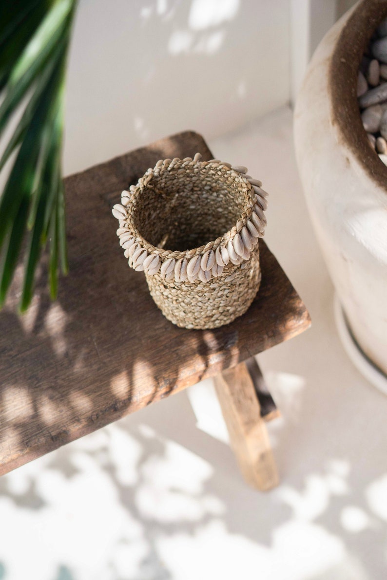 Cowrie Shell Seagrass Baskets Handmade Balinese Baskets, Jewelry Box, Natural Storage basket, Hand Woven seagrass image 8