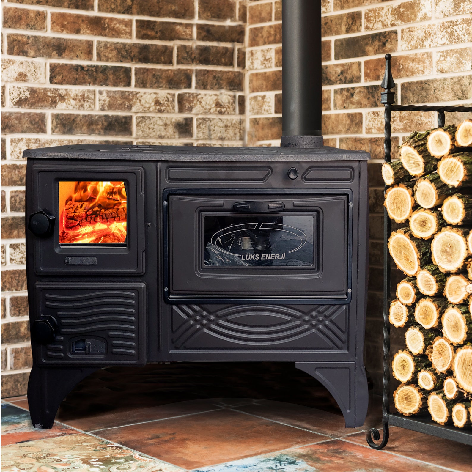 Black Cast Iron Stove, Burning Fireplace Wood Stove Cooker Stove