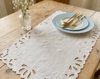 Vintage Embroidered Rose Placemats Set of 4 | Sheer Organdy Linen Style Table Mats | Scalloped Cutwork Floral Placemats | Cottagecore Decor