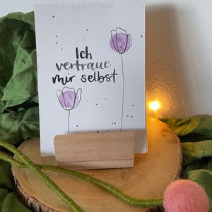 30 Affirmationskarten für jeden Tag mit floralem Motiv.