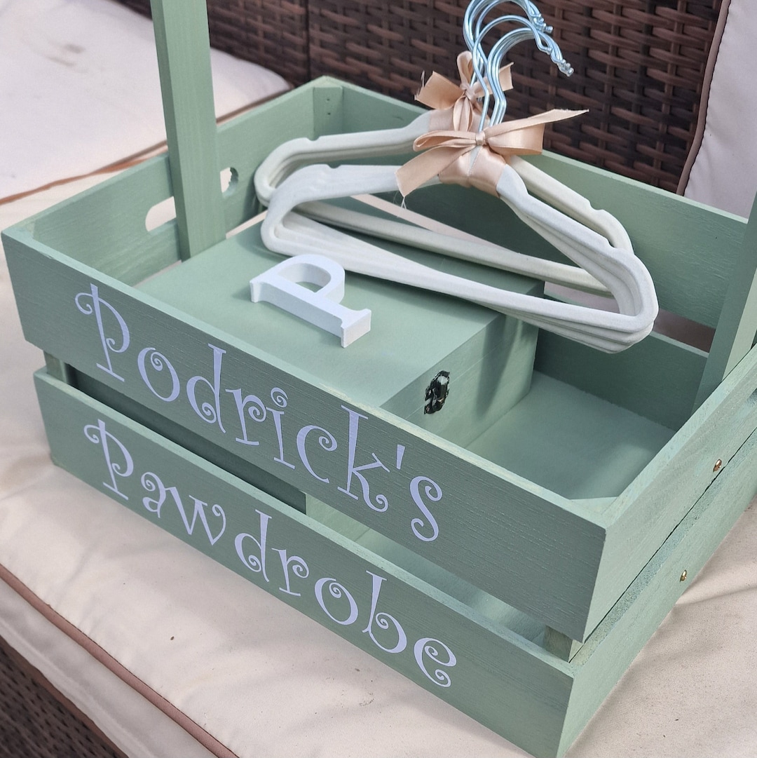 Personalized Dog Wardrobe: Wooden Pet Accessory Storage Rail - Etsy