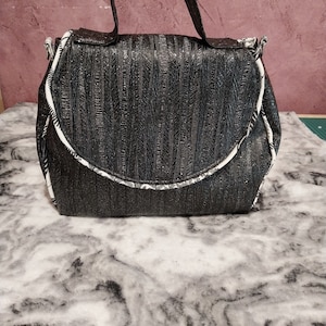 shoulder bag