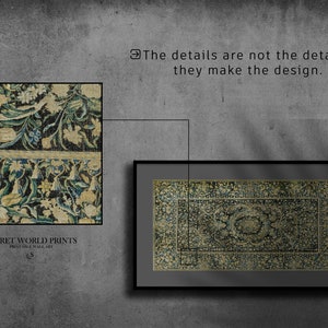 K&ouml;nnte beinhalten: Zwei gerahmte Drucke mit komplizierten floralen Mustern in Gr&uuml;n-, Blau- und Gelbt&ouml;nen. Der Text "SECRET WORLD PRINTS" und "PRINTABLE WALL ART" ist unter dem linken Druck sichtbar.
