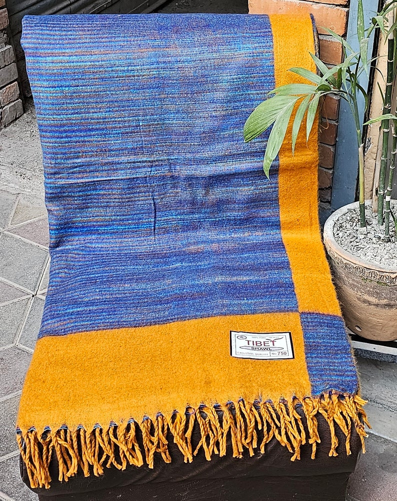 250x120 cm, Traditionelle tibetische YAK WOLLDECKEN, unglaublich warm und weich, in vielen Farben handgewebt, handgefertigt in Tibet in der Himalaya-Region Bild 5