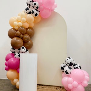 Cowgirl Birthday Balloon Arch Kit: Pink, Brown, Cow Print