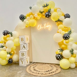 Momma-To-Bee Balloon Arch Kit: Yellow Gold Baby Shower Decorations