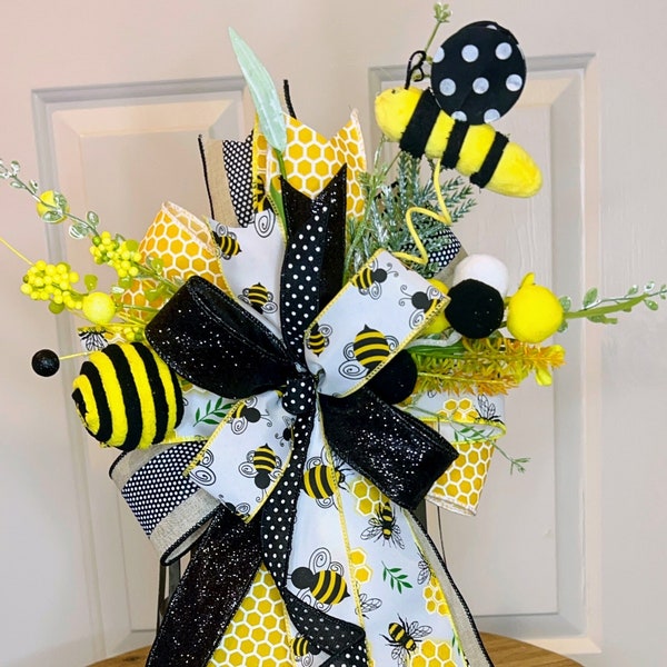 Everyday Yellow and Black Honey Bee Bow, Summer Wreath Bow, Easter Wreath Bow, Door Hanger, bow for lantern, Spring Swag, house warming gift