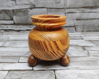 スウェーデンのヴィンテージ木製キャンドルホルダー：手作りの民芸品