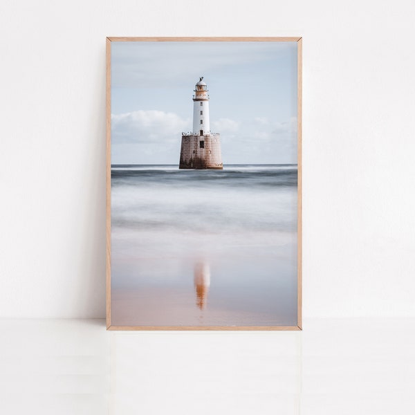 Impression Phare écossais | Tirage photo du phare de Rattray Head, Décoration murale Ecosse, Magnifique reflet photographie phare