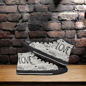 Vibrant Print High Top Canvas Shoes: Fashionable Women&#39;s Sneakers