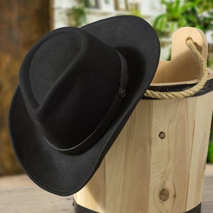 55370 Shadey felt hat