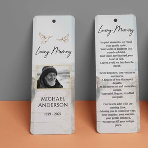 Modèle de marque-page pour funérailles de verdure, marque-page floral blanc de célébration de la vie, cartes souvenir funéraire, carte commémorative du souvenir modifiable