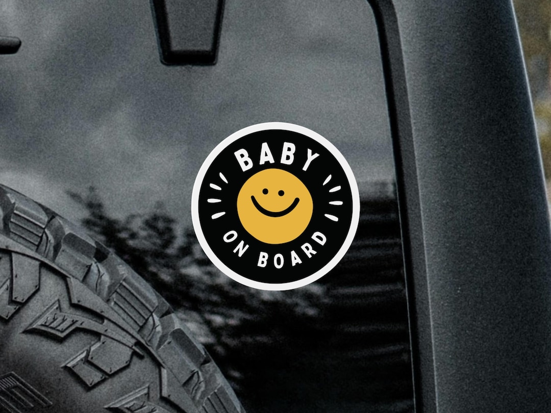 Baby on Board Adesivi Auto, 2 Pezzi Riflettenti Targhetta Magnetico Attenzione Segnale per Bambini, Impermeabile Decalcomanie di Sicurezza (12.5x12.5cm, Giallo