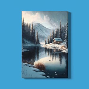 Puede incluir: Una pequeña cabaña de madera se encuentra en una ladera nevada con vistas a un lago helado. El lago está rodeado de altos árboles de hoja perenne y montañas cubiertas de nieve. El cielo es de un azul claro con algunas nubes.