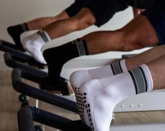 Men’s Grip Socks - Unisex, Reformer Pilates, Barre, Yoga - Black