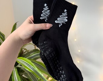 Christmas Tree Pilates Grip Socks - Festive Barre Yoga Reformer Pilates Socks