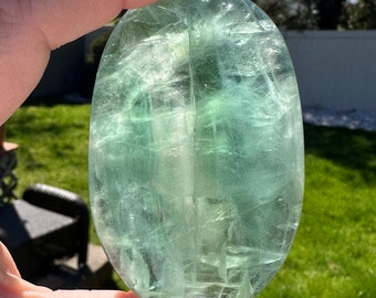Green Fluorite Palm Stone, Heart Chakra Crystal for Calm & Clarity, Crystal Decor, Worry Stone