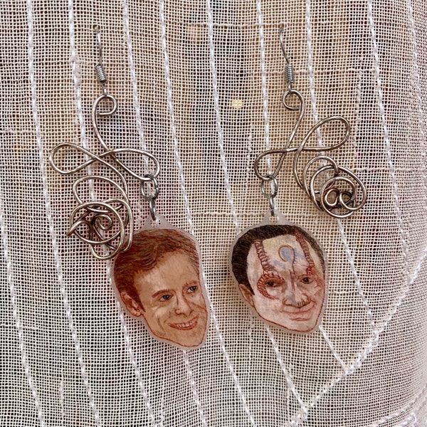 Star Trek: Garak/Bashir Wire Art Earrings with Dangling Character Charms