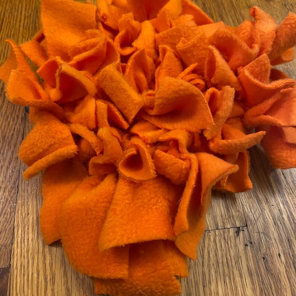 Small Snuffle Mat + Treats/Forage Mat/Enrichment Toy/Dog Toy/Enrichment Dog Toy/Cat Toy/Small Animal Toy/Cat Forage Mat/Cat Enrichment Toy