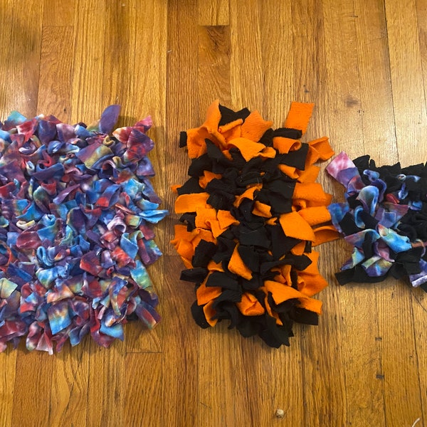 Medium Snuffle Mat + Treats/Forage Mat/Enrichment Toy/Dog Toy/Enrichment Dog Toy/Cat Toy/Small Animal Toy/Cat Forage Mat/Cat Enrichment Toy