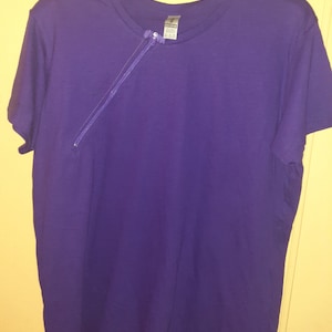 Lady&#39;s  Extra Large  Chemotherapy Port Access shirt. Right Side Zipper Purple