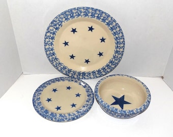 3 Pc Vintage Gerald E. Henn Vintage Blue Stars Stoneware Plates & Bowl