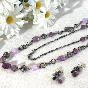Vintage Jewelry Set: Long Beaded Necklace and Dangle Earrings with Hooks Purple and Gunmetal Gray Beads Vintage Costume Jewelry