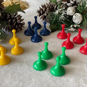 Vintage 1958 Sorry Game Tokens Sorry Game Pieces Vintage 1950s Gra planszowa Sorry Replacement Pieces Vintage Gift dla miłośników gier Kolekcjoner zabawek