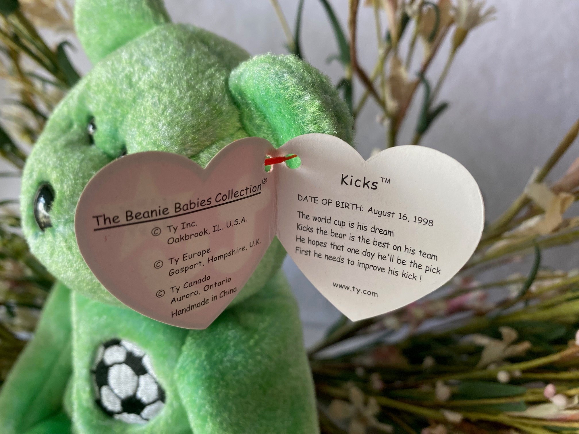 Ty ビーニーベイビー：キックス・ザ・ベア 1998年、サッカーエンブレム