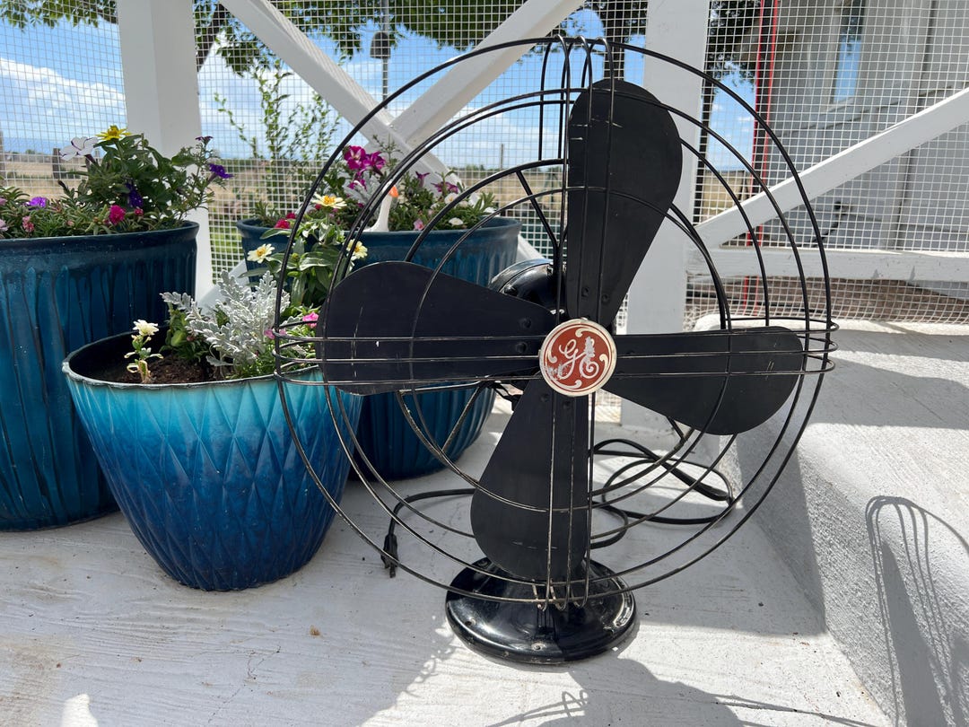 Large Mid Century General Electric Oscillating Desk Fan With 18