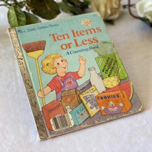 Vintage 1985 First Edition Little Golden Book Ten Items or Less Illustrated Children&#39;s Counting Book Christmas Gift for Child Daughter Son E