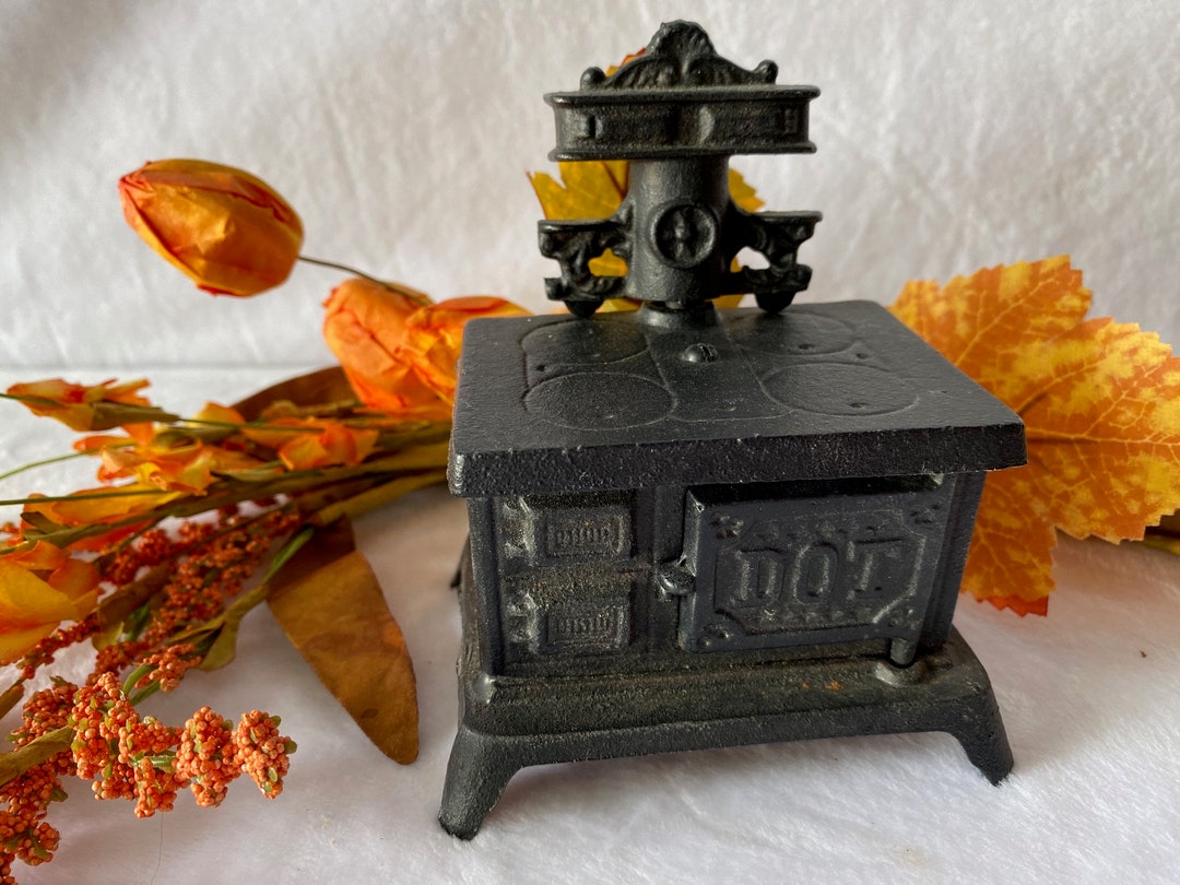 Vintage Dollhouse Cast Iron Stove Metal Kitchen Accessory Doll Etsy