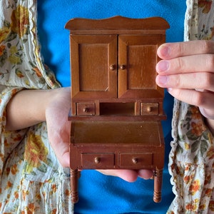 Vintage Wooden Dollhouse China Cabinet Kitchen Cupboard Hutch Dollhouse Drawers Shelves 1:12 Christmas Gift for Daughter Dollhouse Collector