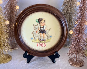 1988 Vintage Hand Painted Hummel Plate Framed Goebel Germany Bas Relief Ceramic Home Decor Decorative Plate