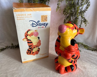 Dixie Disney Winnie the Pooh Cup Dispenser Tigger Honey Pot