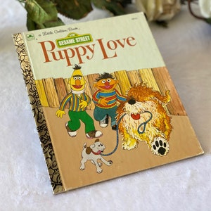 vintage 1983 Première édition Little Golden Book Sesame Street Livre illustré pour enfant de Bert & Ernie Puppy Love vintage Cadeau de Noël pour enfant 1 - E