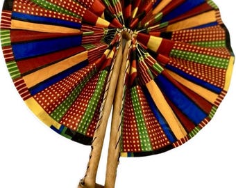 Leque de mão dobrável com estampa africana/Leque com estampa africana/couro feito à mão