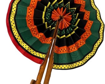 Leque de mão dobrável com estampa africana/Leque com estampa africana/couro feito à mão