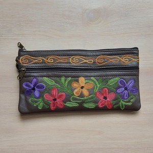 Cartera de cuero genuino con cremallera bohemia, bolsa de cosméticos, bolso de mano de cuero para viajes, bolso de mano étnico, bolsa para pasaporte de vacaciones, bolso bordado hecho a mano