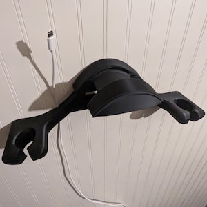 Wall Mount for Meta Quest 2 & 3 Headset Controllers -- 3D Printed - Etsy