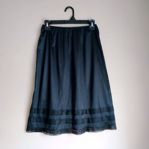 Vintage Slip || Dress Slip || Black Slip || Size Medium