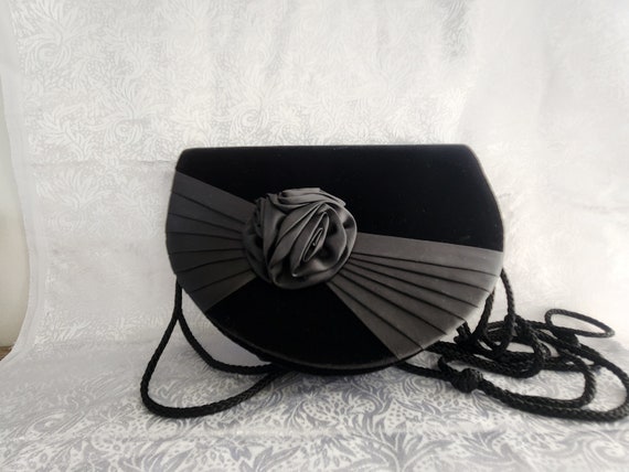 Eaton's Black Velvet Hand Bag -  Designer Purse 1… - image 4