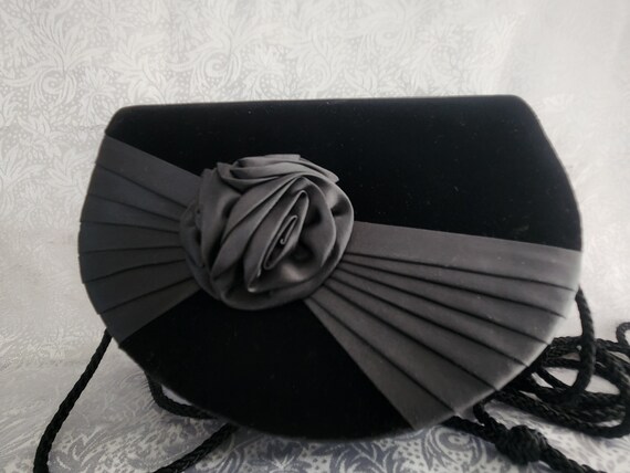 Eaton's Black Velvet Hand Bag -  Designer Purse 1… - image 3