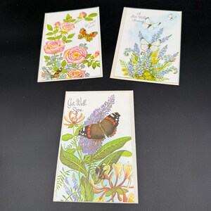 Cartões vintage de melhoras com borboletas e ilustrações florais botânicas