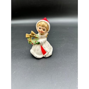 Napco Schneeflocken Mädchen Weihnachtsfigur Japan Rote Haube Kranz Midcentury