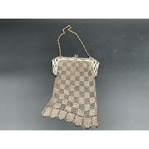 Antique 1920s Whiting & Davis Art Deco Metal Mesh Purse with Scalloped Skirt
